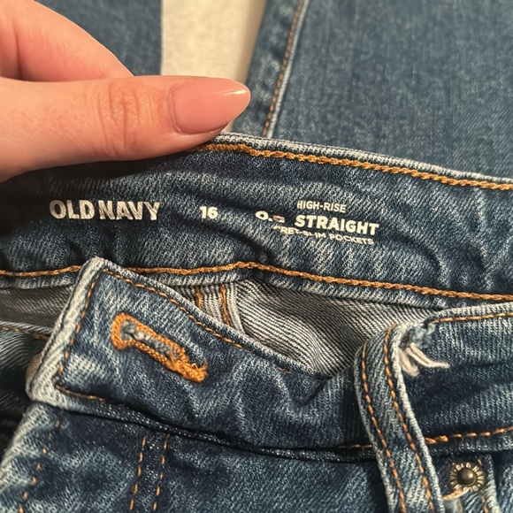 Women’s Old Navy High-Rise OG Straight Jeans, size 16 - Picture 3 of 7